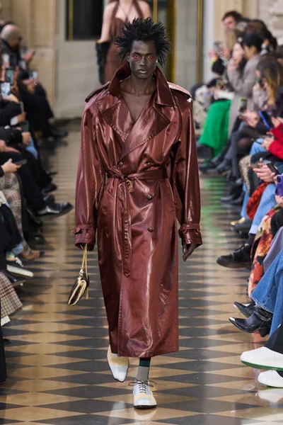Look 49